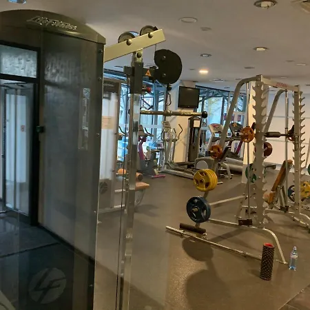 Sliver Next To Paradise Mall And Metro