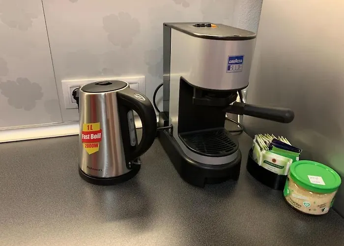 Sliver Next To Paradise Mall And Metro *